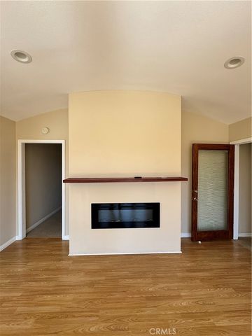 1046 S Citrus Avenue, Los Angeles, CA 90019