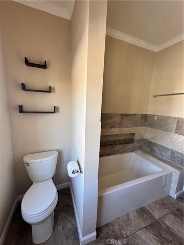 1046 S Citrus Avenue, Los Angeles, CA 90019