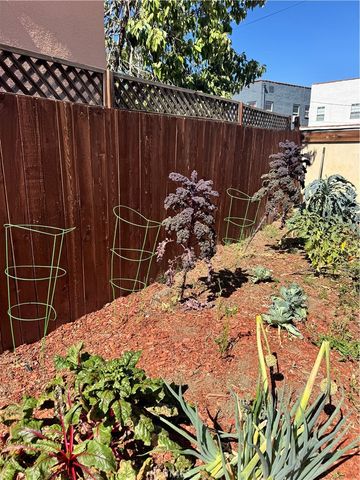 1046 S Citrus Avenue, Los Angeles, CA 90019