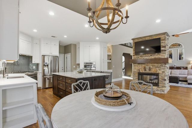 3065 Devereux Chase, Roswell, GA 30075