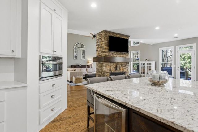 3065 Devereux Chase, Roswell, GA 30075