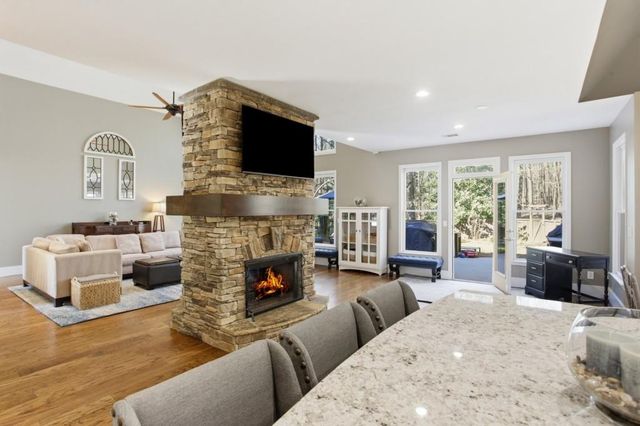 3065 Devereux Chase, Roswell, GA 30075