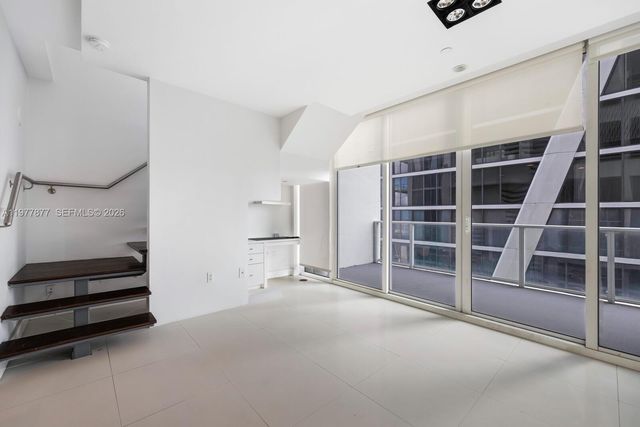 1040 Biscayne Blvd 4208, Miami, FL 33132