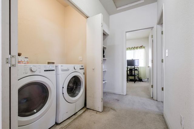 7250 Radha Dr, Sacramento, CA 95828