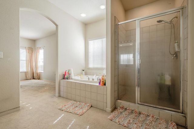 7250 Radha Dr, Sacramento, CA 95828
