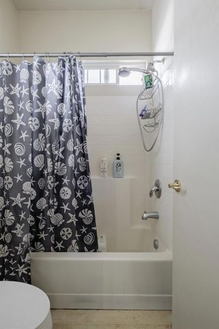 7250 Radha Dr, Sacramento, CA 95828