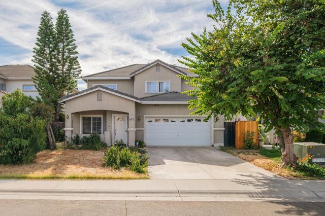 7250 Radha Dr, Sacramento, CA 95828