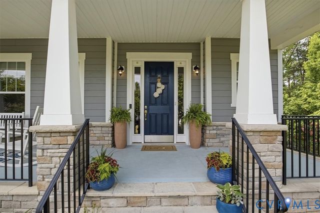 1501 Bluewater Ter, Chester, VA 23836