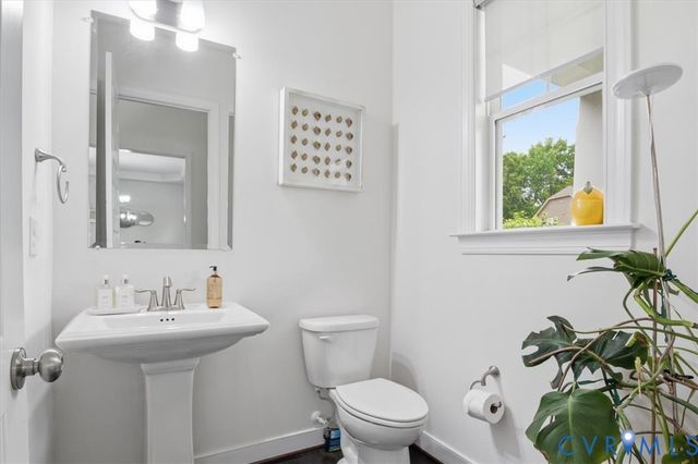 1501 Bluewater Ter, Chester, VA 23836