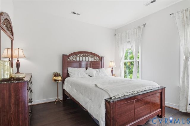 1501 Bluewater Ter, Chester, VA 23836
