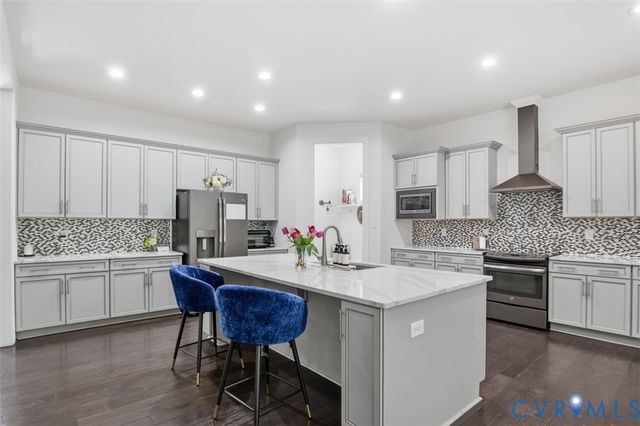 1501 Bluewater Ter, Chester, VA 23836