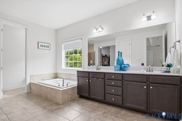 1501 Bluewater Ter, Chester, VA 23836
