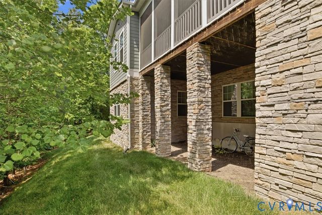 1501 Bluewater Ter, Chester, VA 23836