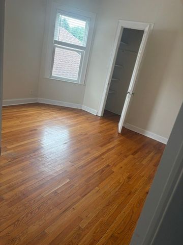 5904 N Fairfield Avenue 2, Chicago, IL 60659