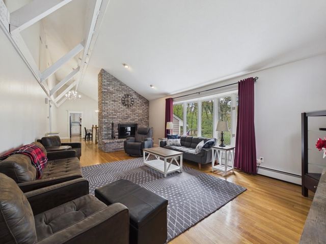 6 Maple Street, Windham, NH 03087