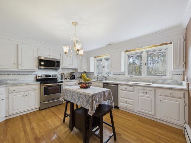 6 Maple Street, Windham, NH 03087