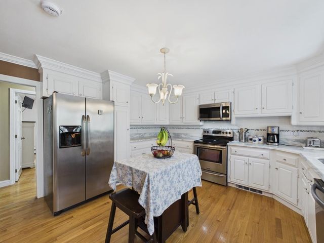 6 Maple Street, Windham, NH 03087