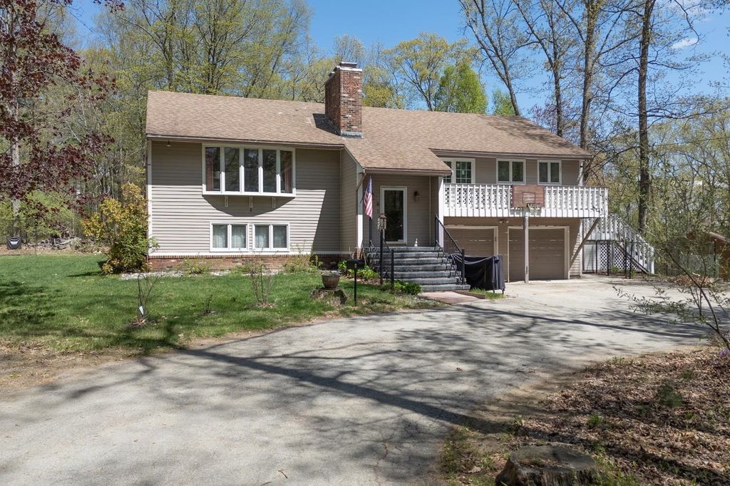 6 Maple Street, Windham, NH 03087