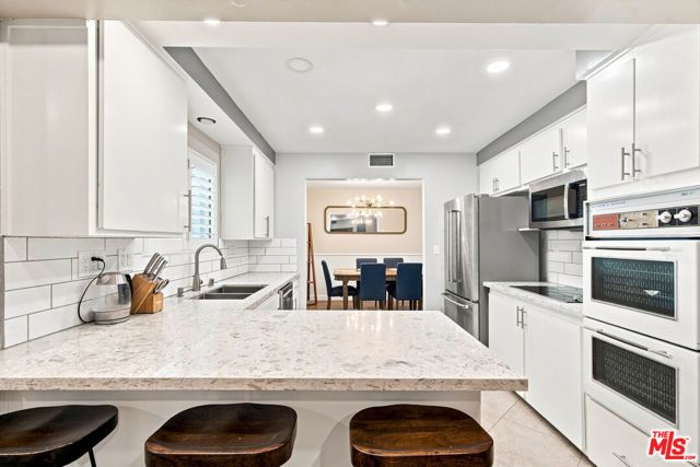 1873 Rosemount Avenue, Claremont, CA 91711