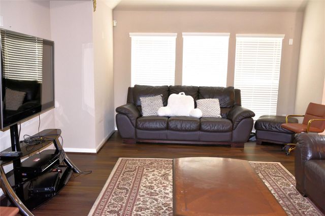 5106 Autumn Rose Lane, Sugar Land, TX 77479