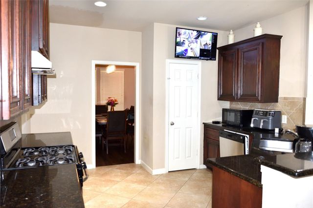 5106 Autumn Rose Lane, Sugar Land, TX 77479