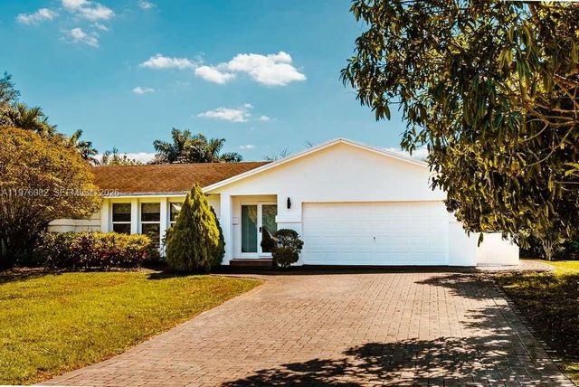 11030 SW 42nd Court, Davie, FL 33328