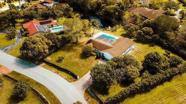 11030 SW 42nd Court, Davie, FL 33328