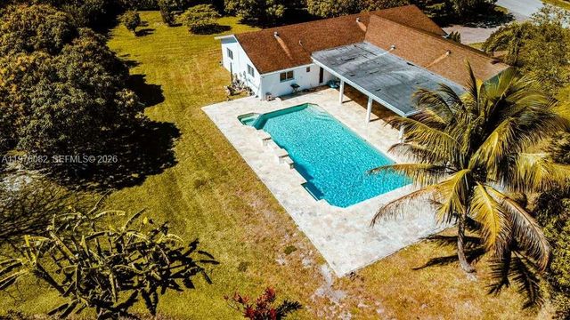 11030 SW 42nd Court, Davie, FL 33328