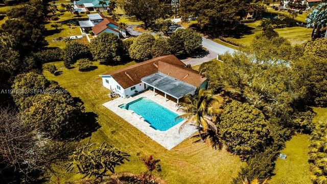 11030 SW 42nd Court, Davie, FL 33328