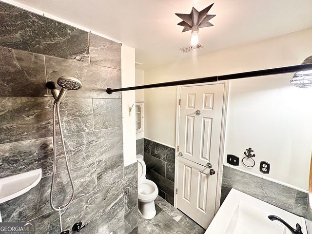 661 N Parkwood Road A, Decatur, GA 30030