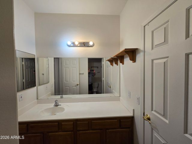 9824 W CROWN KING Road, Tolleson, AZ 85353