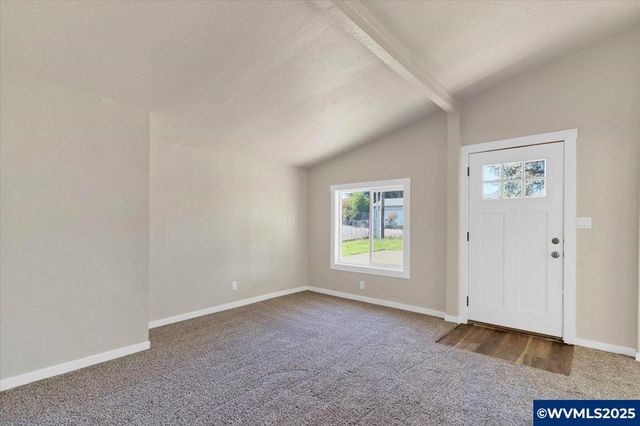 204 S 3Rd St, Carlton, OR 97111