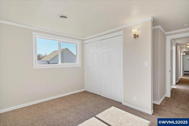 204 S 3Rd St, Carlton, OR 97111