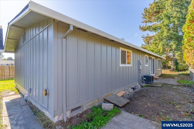 204 S 3Rd St, Carlton, OR 97111