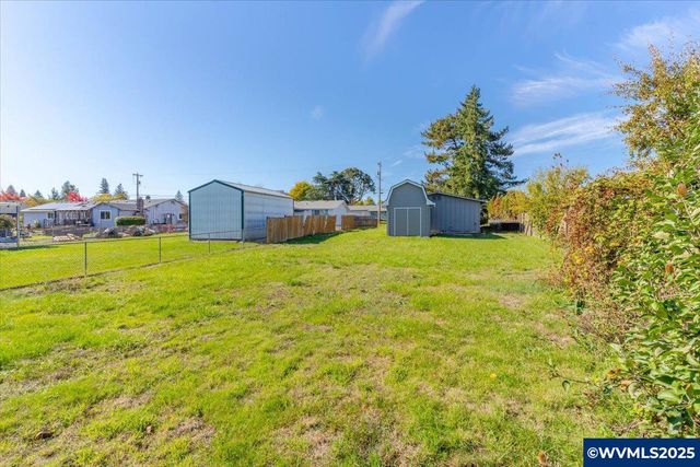 204 S 3Rd St, Carlton, OR 97111