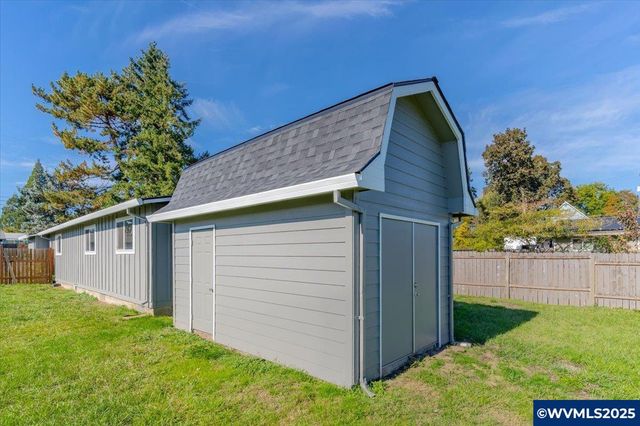 204 S 3Rd St, Carlton, OR 97111