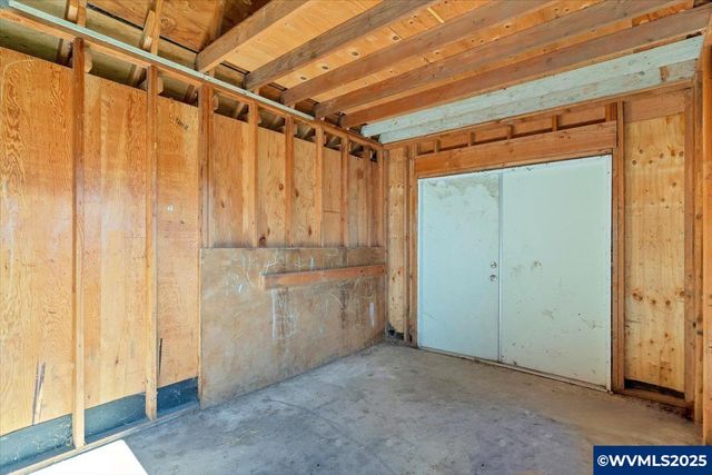 204 S 3Rd St, Carlton, OR 97111