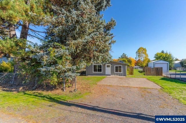 204 S 3Rd St, Carlton, OR 97111