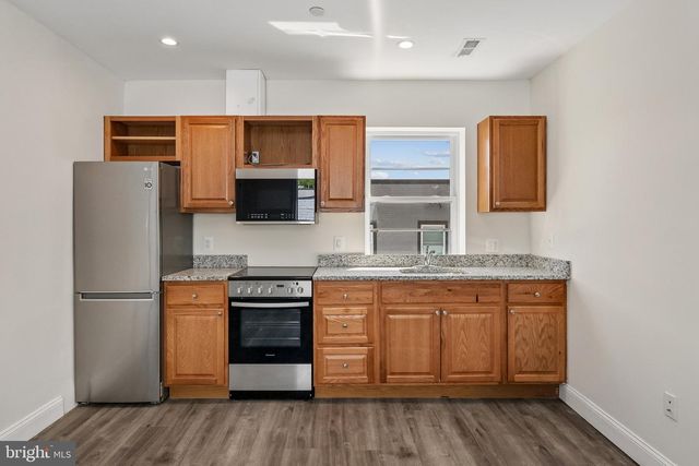 4230 6TH ST SE, Washington, DC 20032