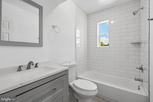 4230 6TH ST SE, Washington, DC 20032