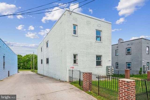 4230 6TH ST SE, Washington, DC 20032