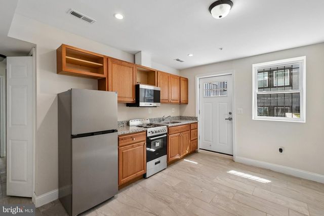 4230 6TH ST SE, Washington, DC 20032