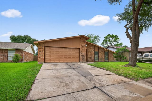 15815 Ironside Creek, Houston, TX 77053