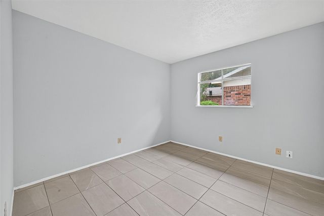 15815 Ironside Creek, Houston, TX 77053