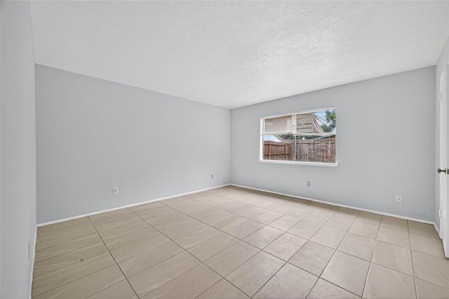 15815 Ironside Creek, Houston, TX 77053