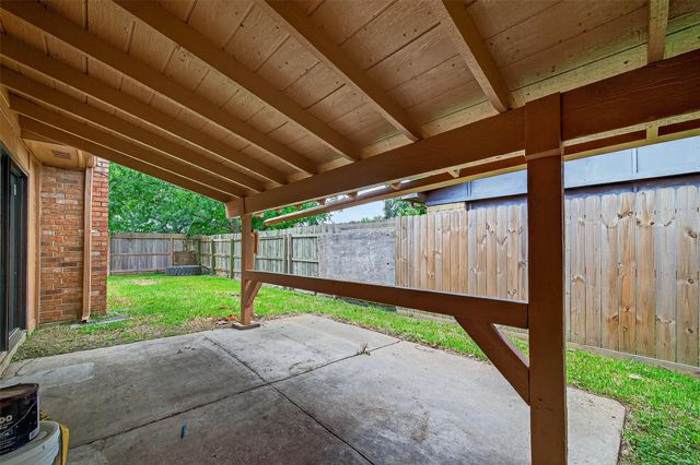 15815 Ironside Creek, Houston, TX 77053