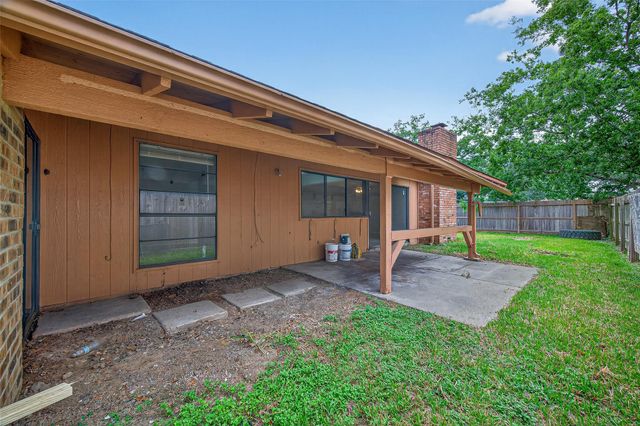 15815 Ironside Creek, Houston, TX 77053