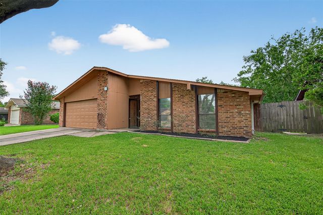 15815 Ironside Creek, Houston, TX 77053