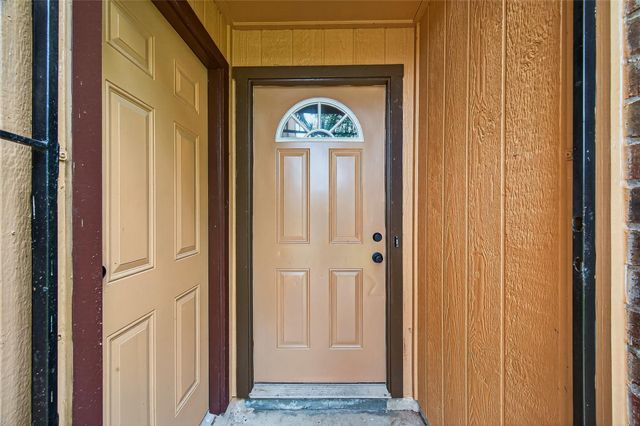 15815 Ironside Creek, Houston, TX 77053