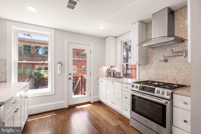 3322 PROSPECT ST NW, Washington, DC 20007